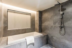 Brittany Hotel Villar City