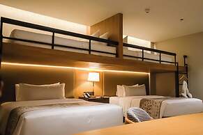 Brittany Hotel Villar City