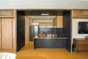 Brittany Hotel Villar City