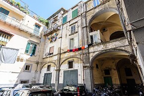 Vico Sedil Capuano 21 - Appartamento 2