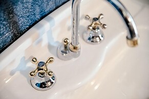 Civiglio 18 Apartment