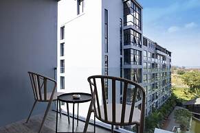 Tropical Sea View Suite B608 at Citygate