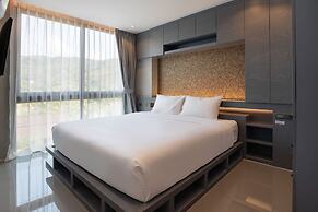 Tropical Hill Views Citygate Suite D609