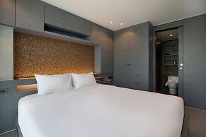 Tropical Hill Views Citygate Suite D609