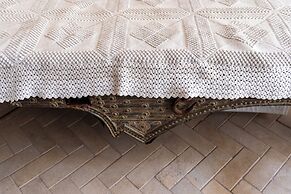 Vintage Eclectic Loft by Sea N' Rent