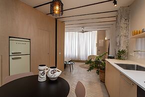 Vintage Eclectic Loft by Sea N' Rent