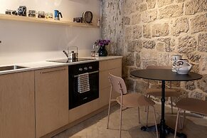 Vintage Eclectic Loft by Sea N' Rent