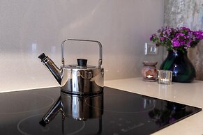 Vintage Eclectic Loft by Sea N' Rent