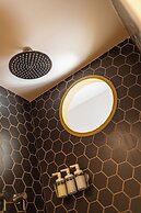 Vintage Eclectic Loft by Sea N' Rent