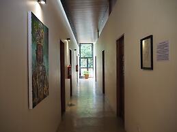 Ceda Guest House by HiveRooms