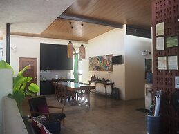 Ceda Guest House by HiveRooms