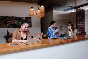 Ceda Guest House by HiveRooms