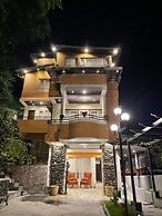 Summit Bougainvillea Tea Resort