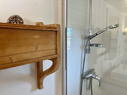 FRIESENKATE AM SEEDEICH