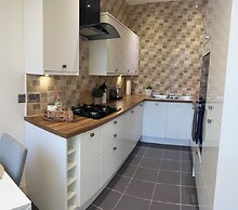 City Centre 1 Bed Sleeps 4 H5