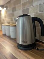 City Centre 1 Bed Sleeps 4 H5