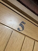 City Centre 1 Bed Sleeps 4 H5