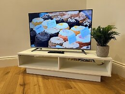 City Centre 1 Bed Sleeps 4 H5