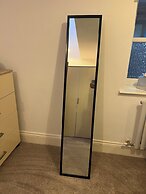 City Centre 1 Bed Sleeps 4 H5