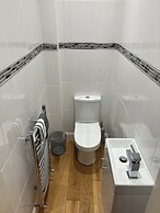 City Centre 1 Bed Sleeps 4 H5