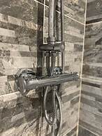 City Centre 1 Bed Sleeps 4 H5