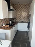 City Centre 1 Bed Sleeps 4 H5