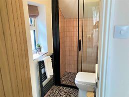 Escape 2 Unwind Minster Retreat - Sleeps 5