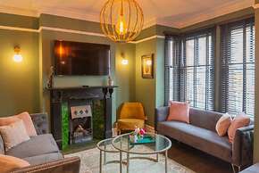 Escape 2 Unwind At The Parade Accommodates 10