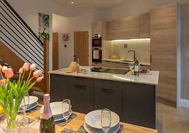 Escape 2 Unwind At The Parade Accommodates 10