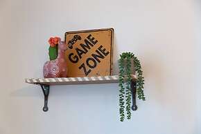 Escape 2 Unwind At The Parade Accommodates 10