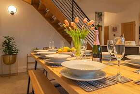 Escape 2 Unwind At The Parade Accommodates 10