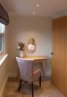 Escape 2 Unwind At The Parade Accommodates 10