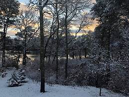 The Breeze Overlooking Minister s Pond