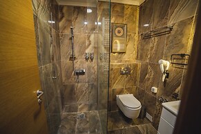 Luxury Hotel King Bo