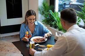 Luxury Hotel King Bo