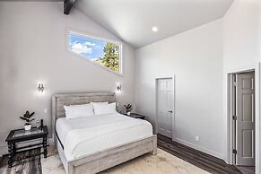 4223 Spruce Way 4 Bedroom Duplex by RedAwning