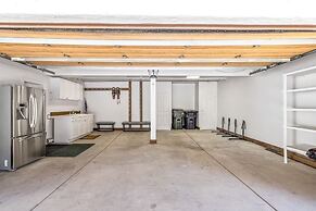 4223 Spruce Way 4 Bedroom Duplex by RedAwning