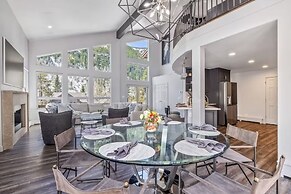 4223 Spruce Way 4 Bedroom Duplex by RedAwning