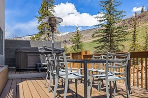 4223 Spruce Way 4 Bedroom Duplex by RedAwning