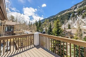 4223 Spruce Way 4 Bedroom Duplex by RedAwning