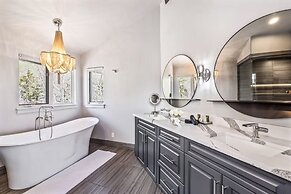 4223 Spruce Way 4 Bedroom Duplex by RedAwning