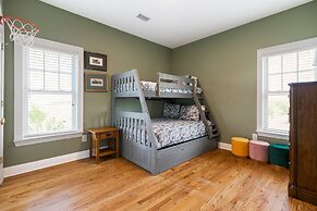 Pelican View Beach House - Private Beach!!