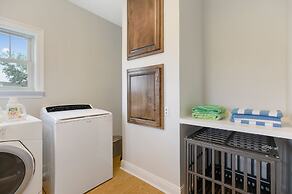 Pelican View Beach House - Private Beach!!