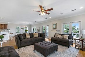 Pelican View Beach House - Private Beach!!