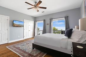 Pelican View Beach House - Private Beach!!