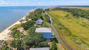 Pelican View Beach House - Private Beach!!