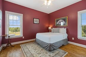 Pelican View Beach House - Private Beach!!