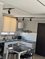 Luxury Rooftop Wifi, Ac, Outdoor Barbecue