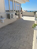 Luxury Rooftop Wifi, Ac, Outdoor Barbecue