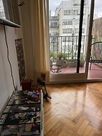 DEPARTAMENTO COMPLETO EN RECOLETA